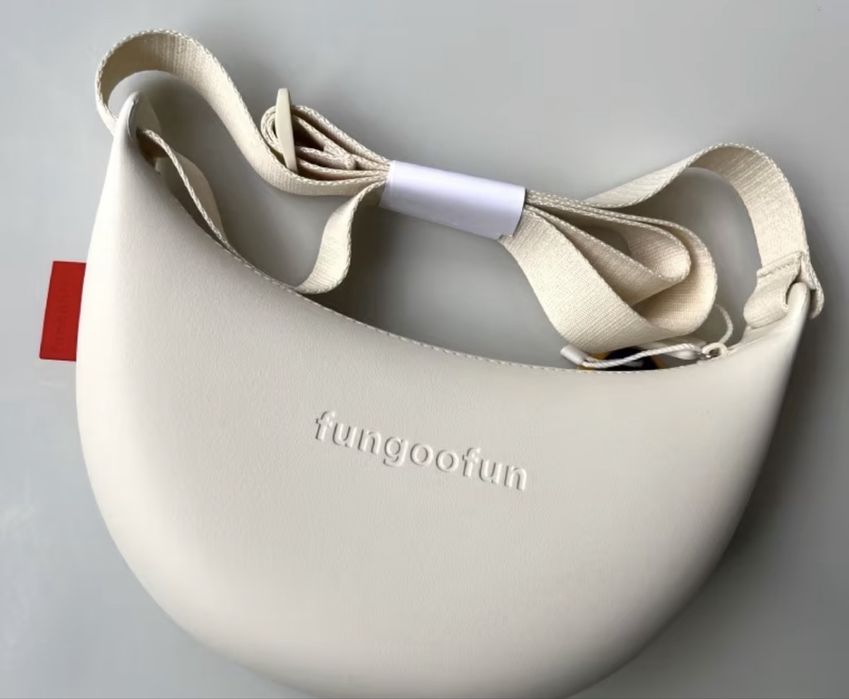 Стильна EVA сумка на грудь