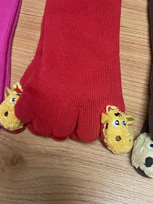 4 pares de meias com anti derrapante