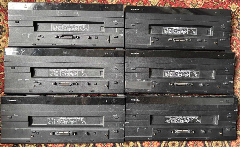 Док-станція для ноутбука TOSHIBA PA5116E-1PRP Dell PR02x