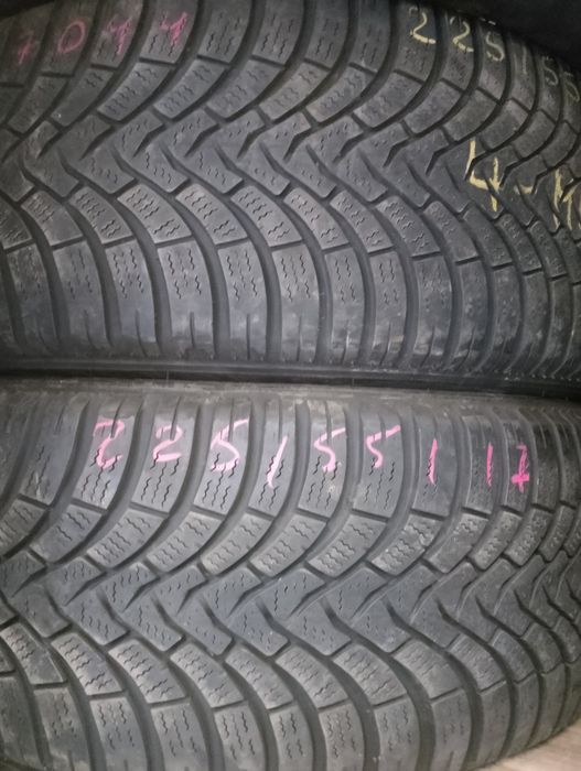 Продам зимние шины 225/50r17