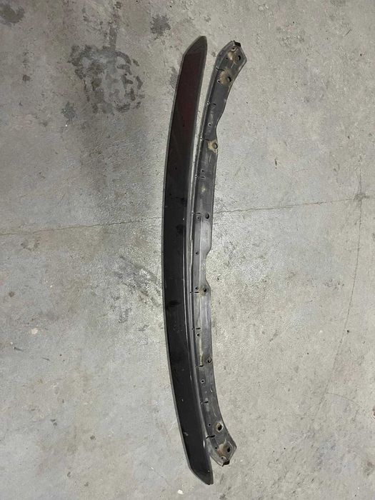 Listwa na rant maski Toyota Hilux VIII 15-20 oryginalna