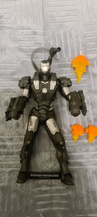 IRON MAN Revoltech (2 figuras)