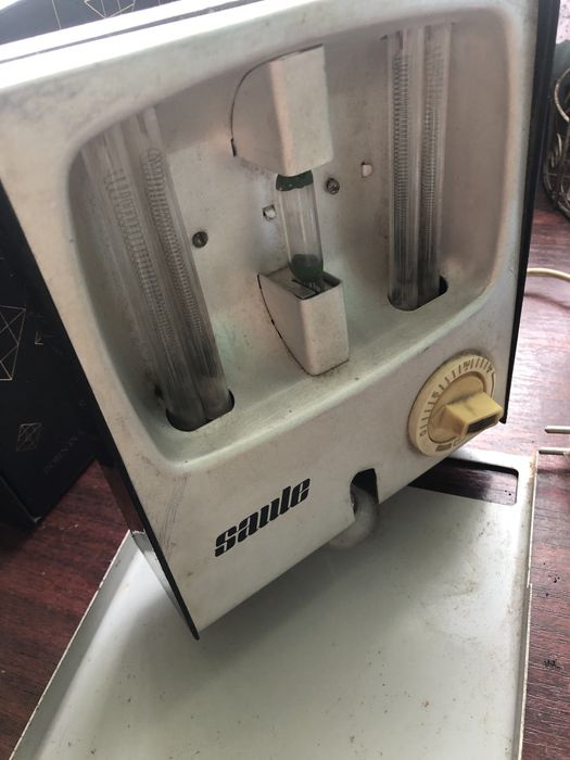 Апарат для ультрафіолетового та інфрачервоного опромінення