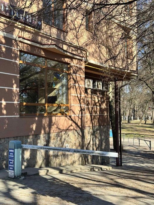 Продаж 3 кімн квартири в Ужгороді