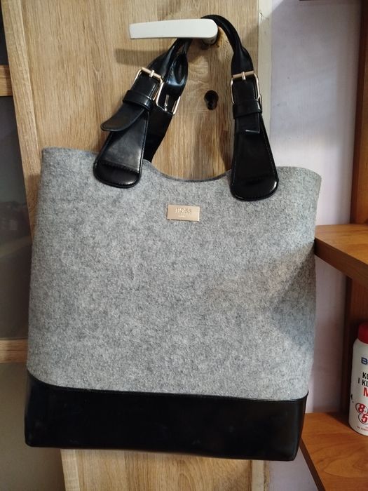 Sprzedam torebkę Hugo Boss