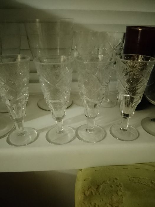 Продам хрустальную вазу