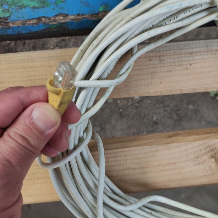 Дріт для підключення інтернету