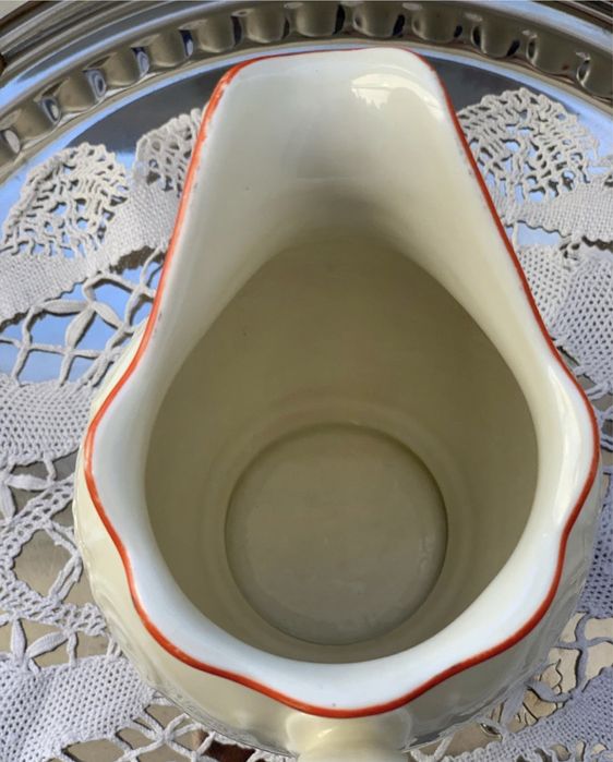 Порцеляновий молочник 30р