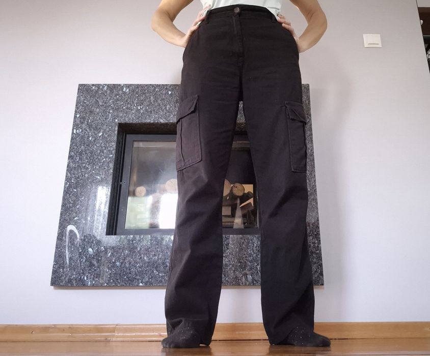 Czarne  38 M Stradivarius spodenki spodnie