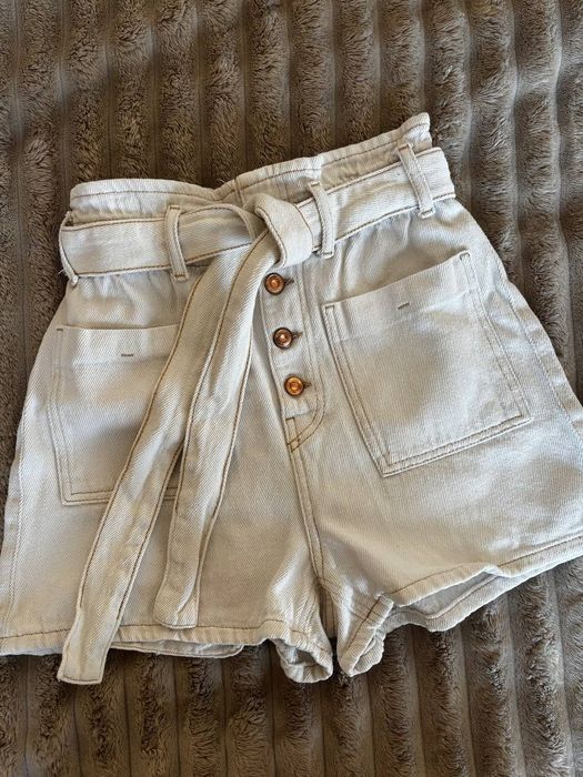 Шорти жіночі білі літні з поясом