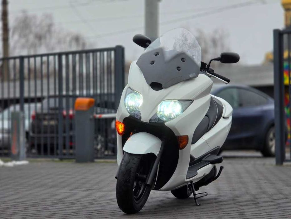 Макси-Скутер Honda Forza 250 только из Японии свежий завоз