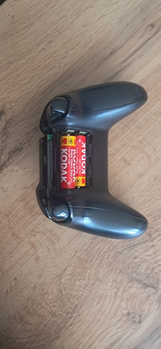 Xbox one 750 + 7 gier + pad