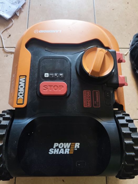Robot  koszący  worx Landroid sprawny  ale bez bazy