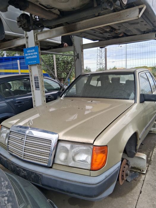 Mercedes W124 para peças