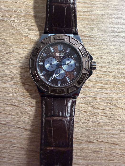 Relógio marca Guess