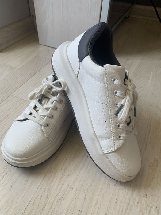 Кроссовки Zara 37