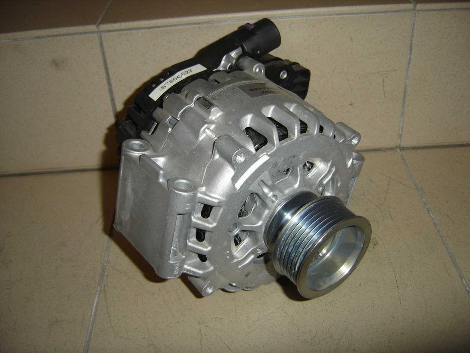 Alternator AUDI Q7 SQ7 quattro 55 Mild Hybrid e-tron 50 45              Start Stop