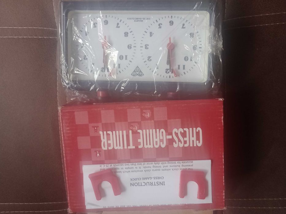 Продам     шахматные часы