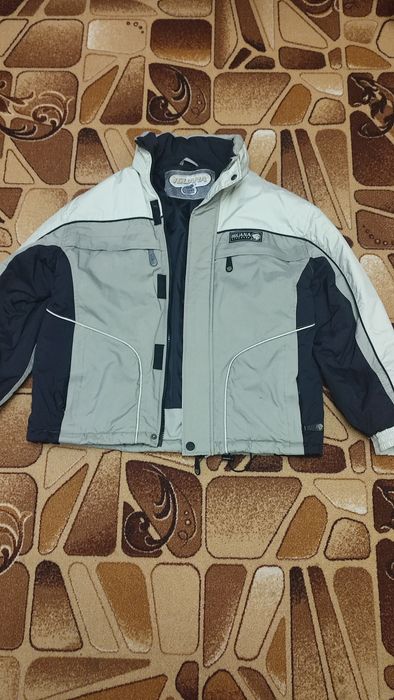 Курточка ігуана,Кросівки   р.43,наколінники