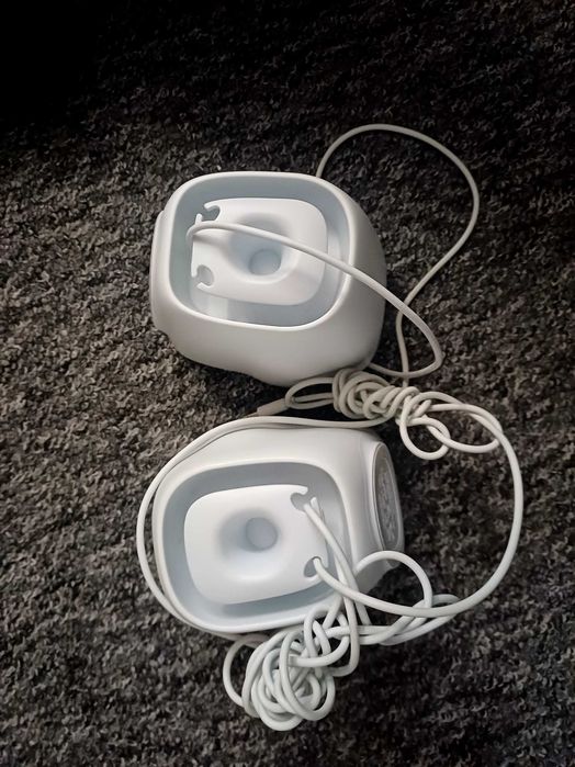 Białe głośniki Logitech – sprawne