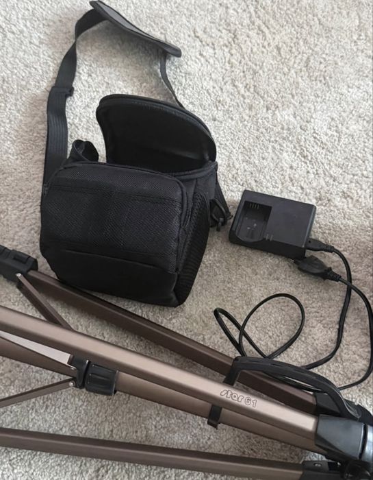 Camara fotografica canon EOS R100
