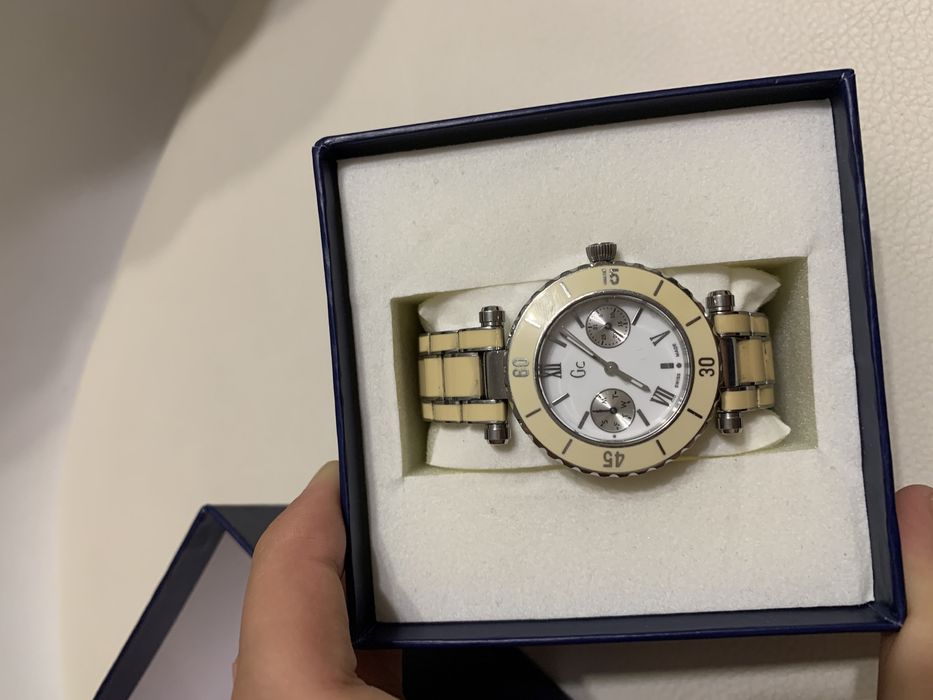 Часы Guess керамика