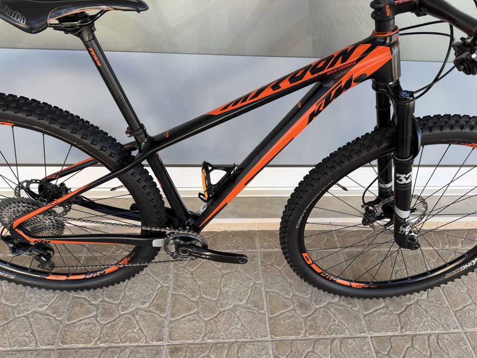 Bicicleta de BTT Ktm 29 - Bem equipada