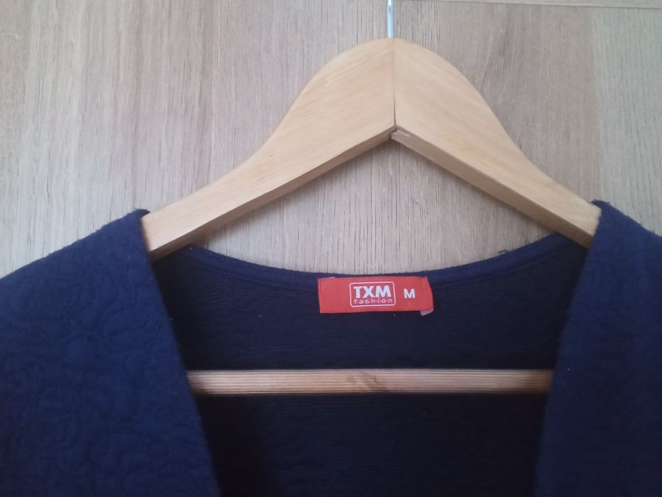 Marynarka narzuta blazer granatowy wyszywany w róże elegancki m 38