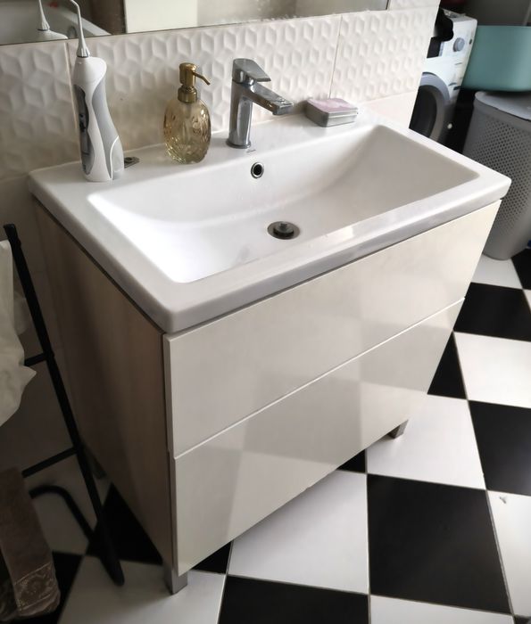 Zestaw mebli łazienkowych + umywalka Cersanit + gratis