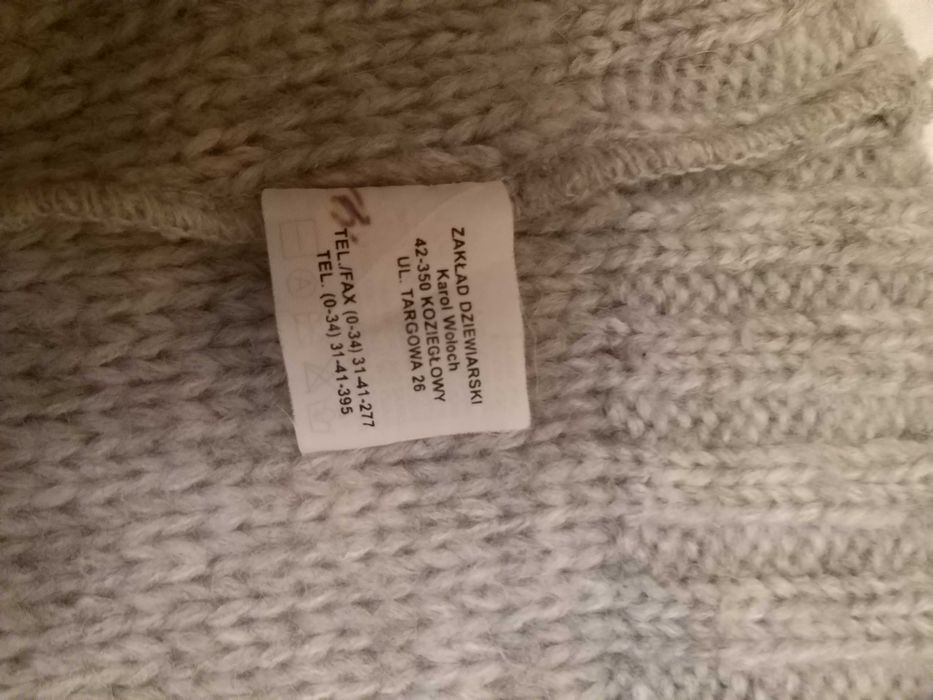 Sweterek z kapturem M/L