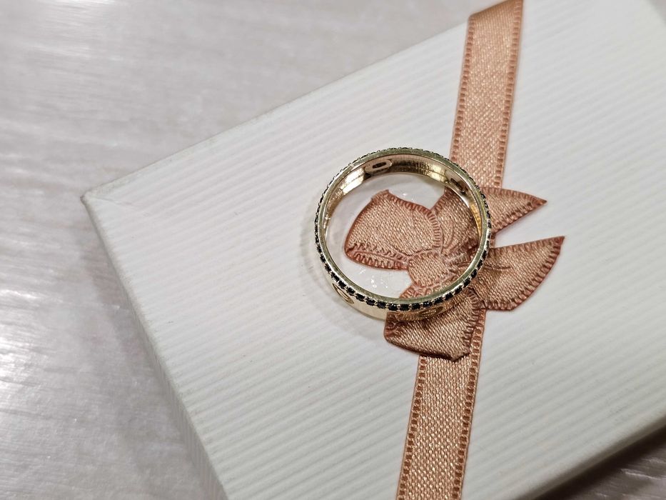 Złoty obrączkowy PIERŚCIONEK CARTIER PR 585
