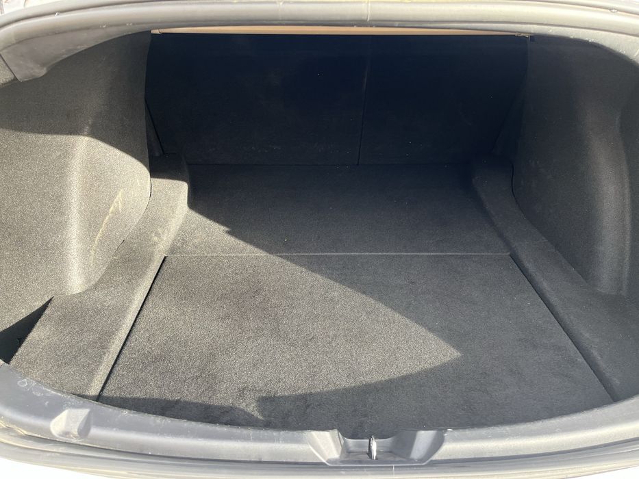 Продам Tesla model 3 2020