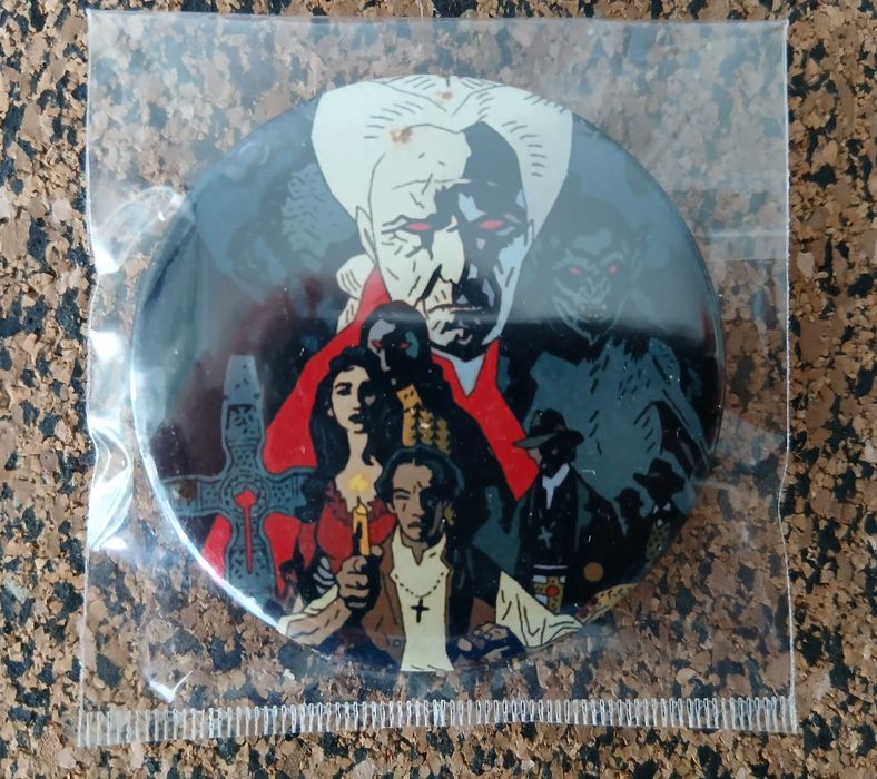 Lote de 7 crachás com ilustrações do Mike Mignola