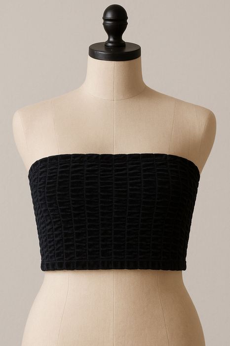 Doskonały, czarny, seksowny, zamszowy top •Monki• rozmiar M 38