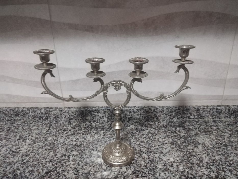 Vendo par de candelabros