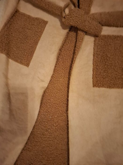 Piękny kożuszek rozmiar M/XL made in italy