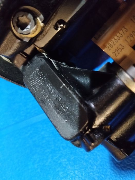 Ford pompa paliwa DELPHI 9424A050A 9424A0509A nowa