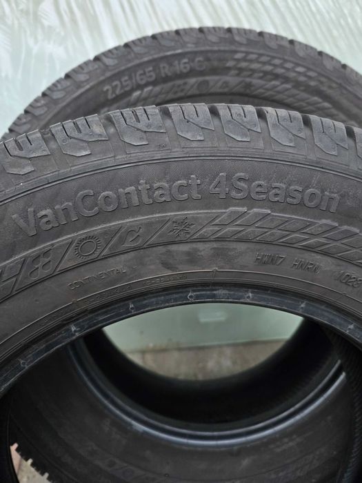 225/65R16C  continental van contact 4 season