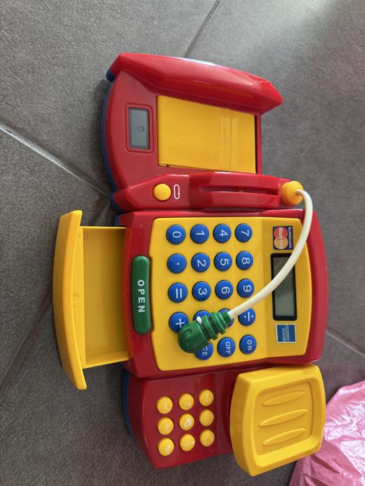 Supermercado de brincar com maquina registadora, carro de compras..