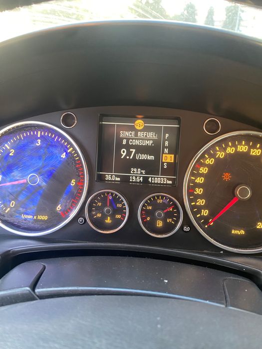 Продам Автомобіль Таурег 2004 року