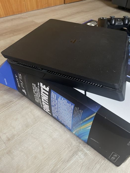 playstatiom 4 com 2 comandos