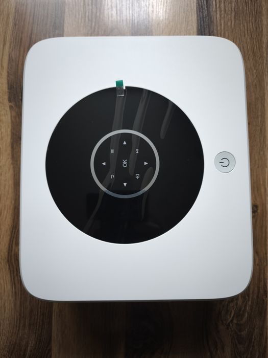 NOWY projektor  XIWBSY