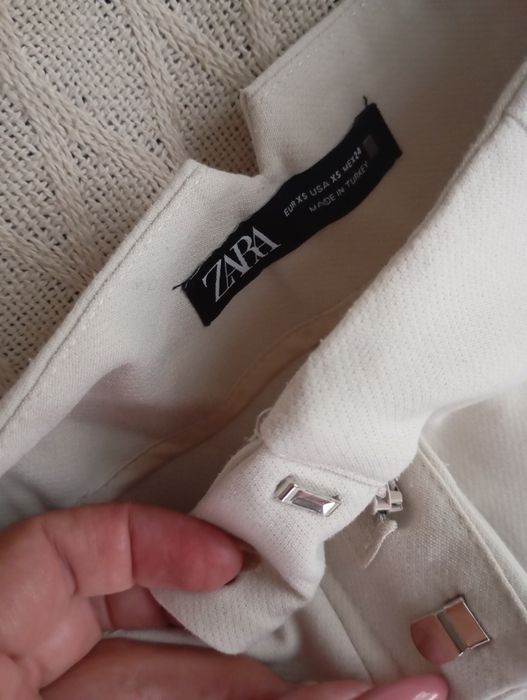 ZARA XS eleganckie beżowe ecru spodnie bardzo wysoki stan
