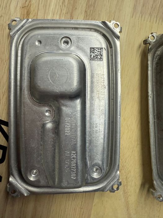 Пара блоків керування фарами Mercedes блок керування блок розжига фар