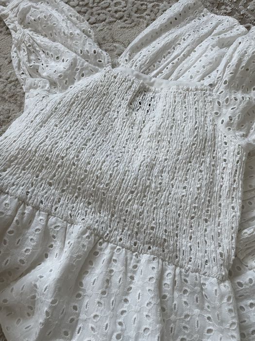 Сукня біла літня