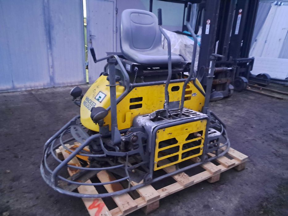 Zacieraczka samojezdna Wacker Neuson CRT 36-26A (barikel, allen )