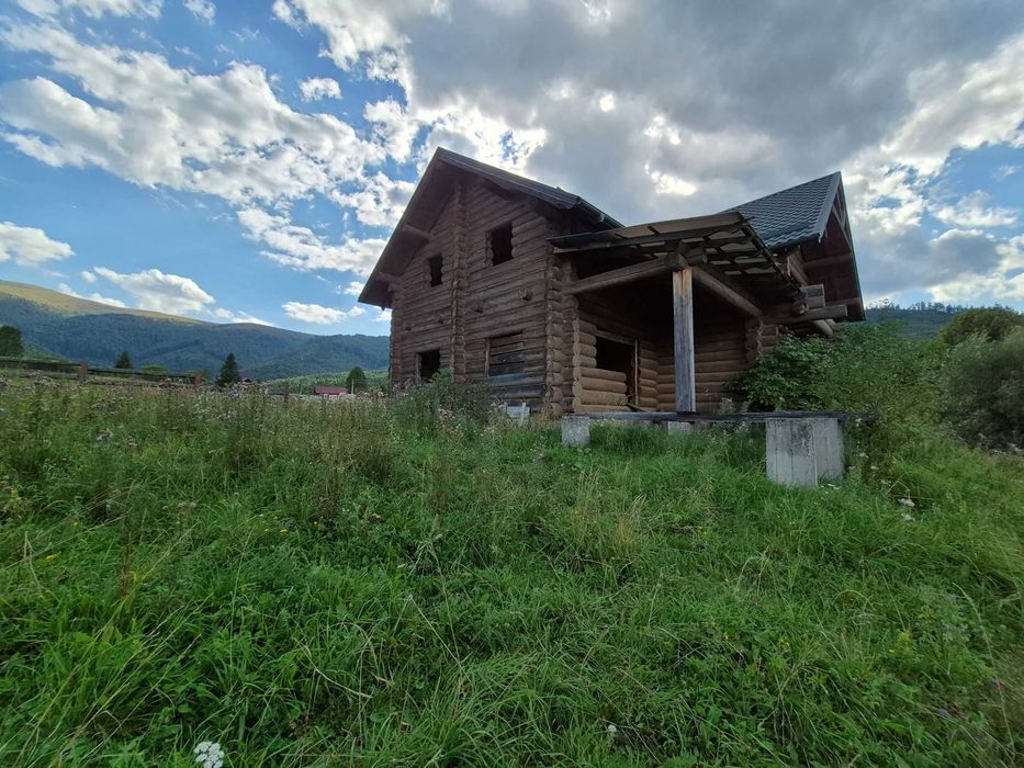 Продам будинок в мальовничих Карпатах