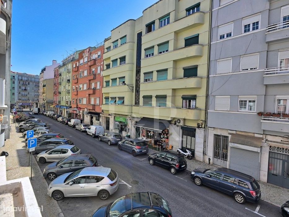 Apartamento T0 com terraço, em Arroios, Lisboa