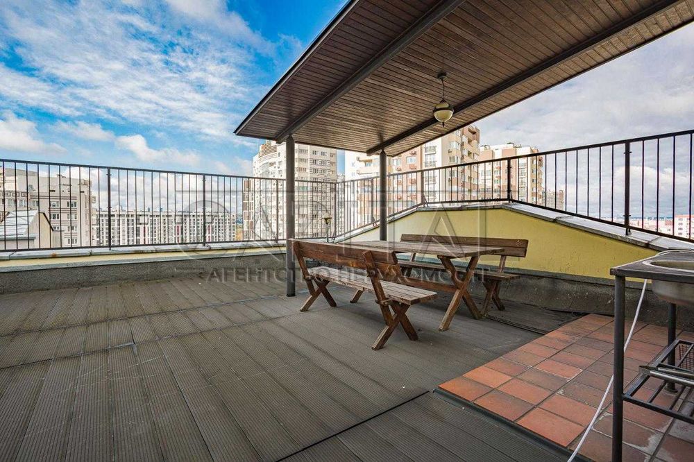 Продаж 3 рівнева квартира Русанівські Сади Пентхаус Лівобережна