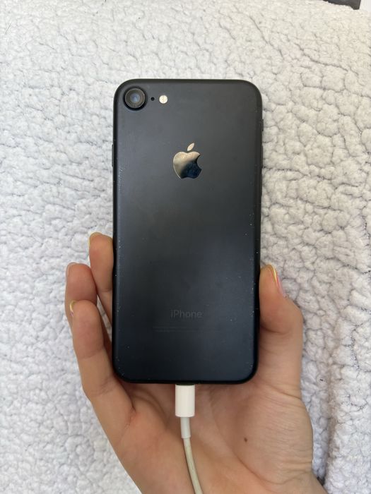 Iphone 7 preto usado com capa